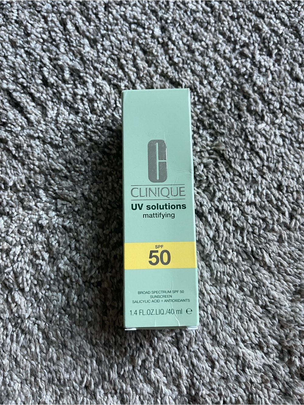 Clinique UV Solutions Mattifying SPF 50 Sunscreen